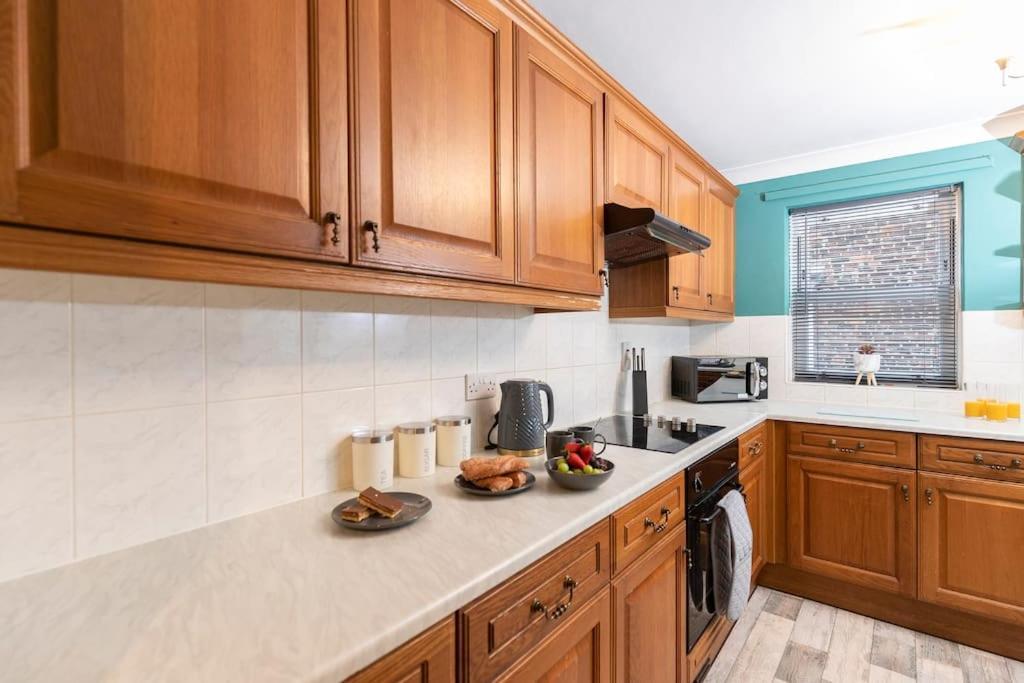 In The Heart Of It! Villa Stokesley Bagian luar foto